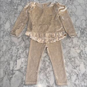 PETITE MAISON KIDS CREAM VELOUR RUFFLE SET 2Y